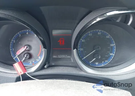 2015 Toyota Corolla S Plus z USA, uszkodzony, nr VIN 2T1BURHEXFC477454